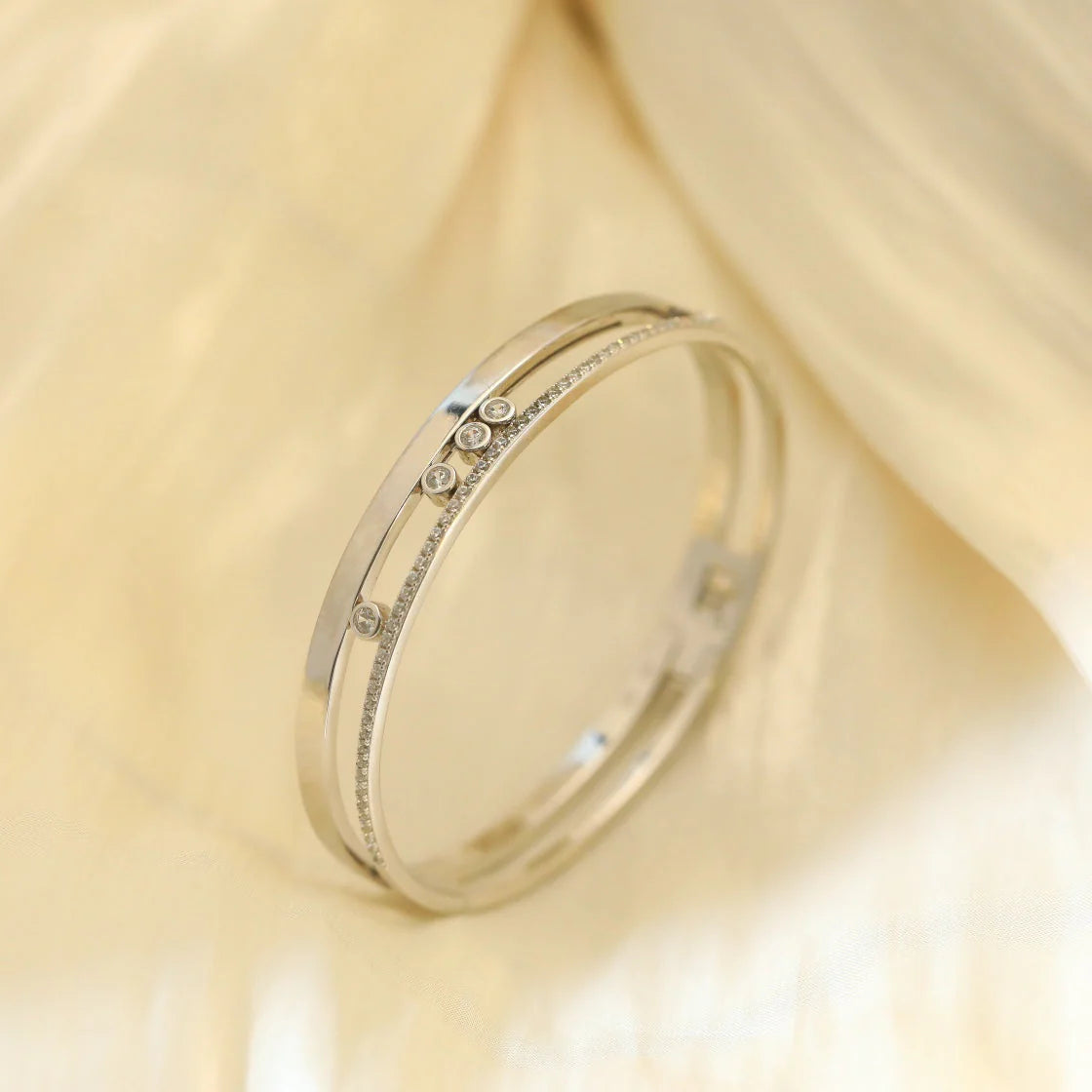 [⭐Glow]Move Romane Diamond Bangle Bracelet