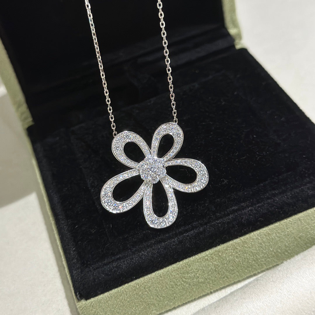 [⭐Glow]FLOWERLACE NECKLACE FULL DIAMONDS