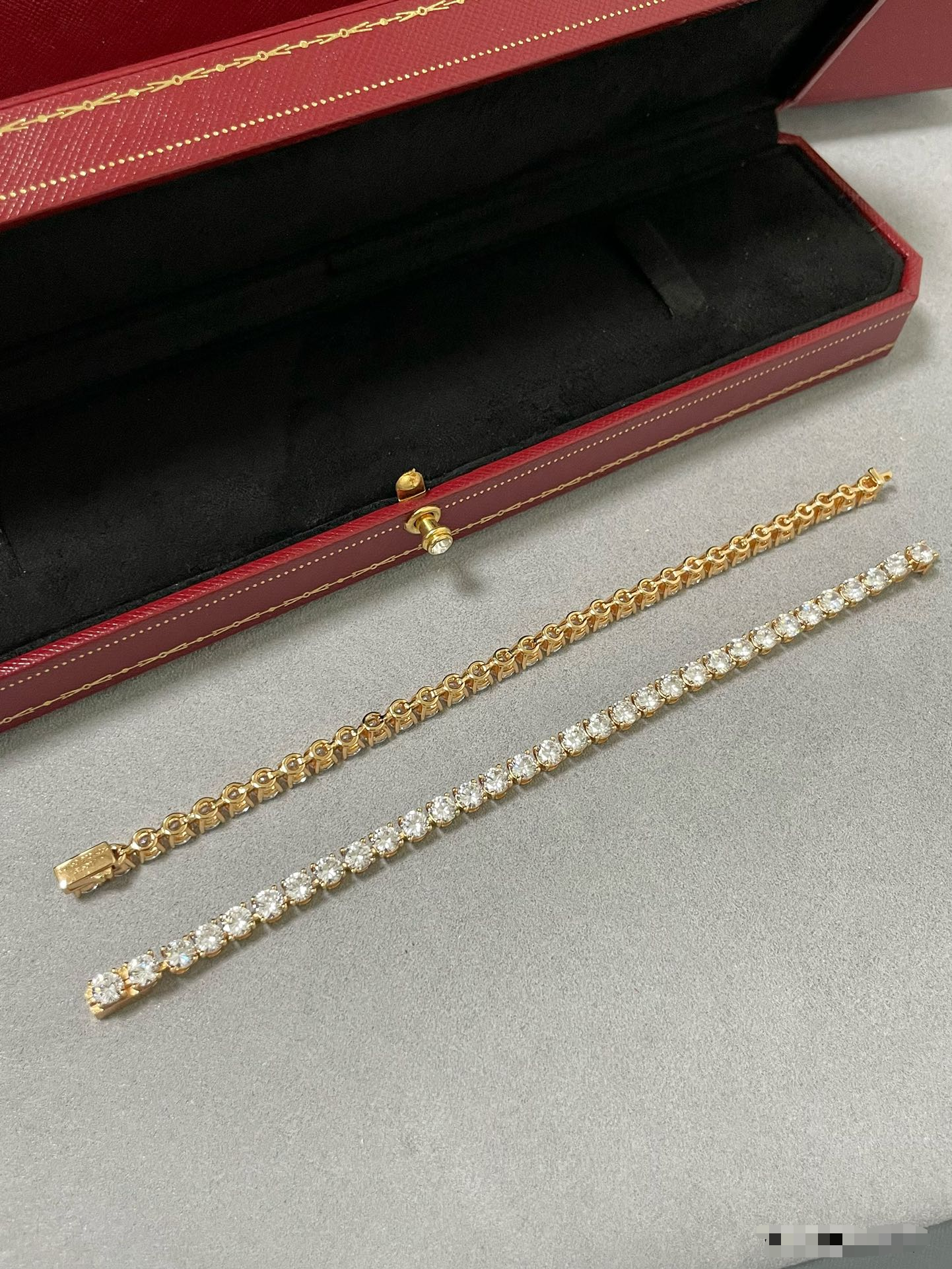 [⭐Glow jewelrys]TENNIS BRACELET WITH FULL DIAMOND SETTING