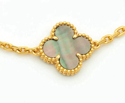 [⭐Glow] CLOVER 5 MOTIF GRAY MOP BRACELET COLLECTION