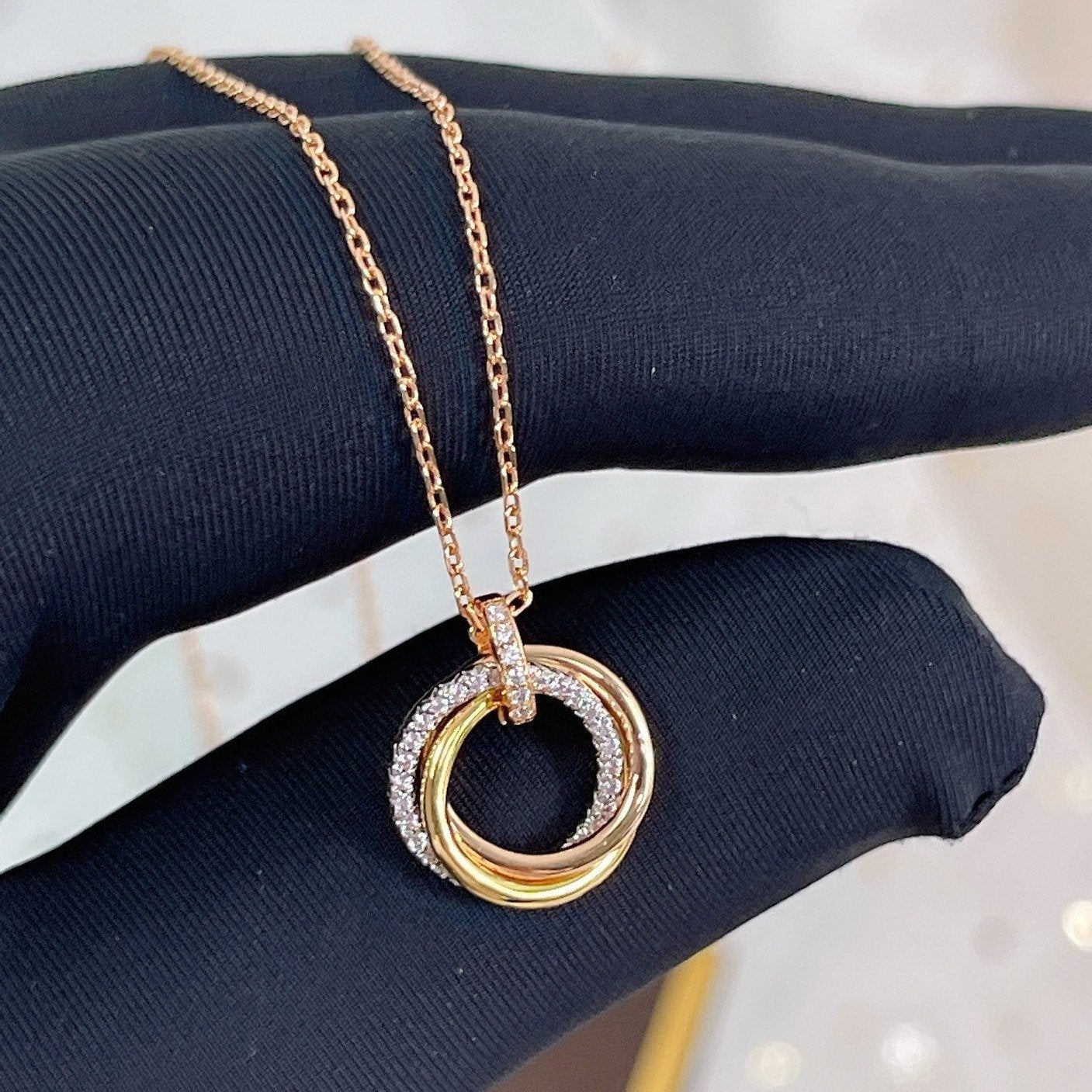 [⭐Glow]TRINITY NECKLACE SILVER GOLD PINK GOLD DIAMONDS