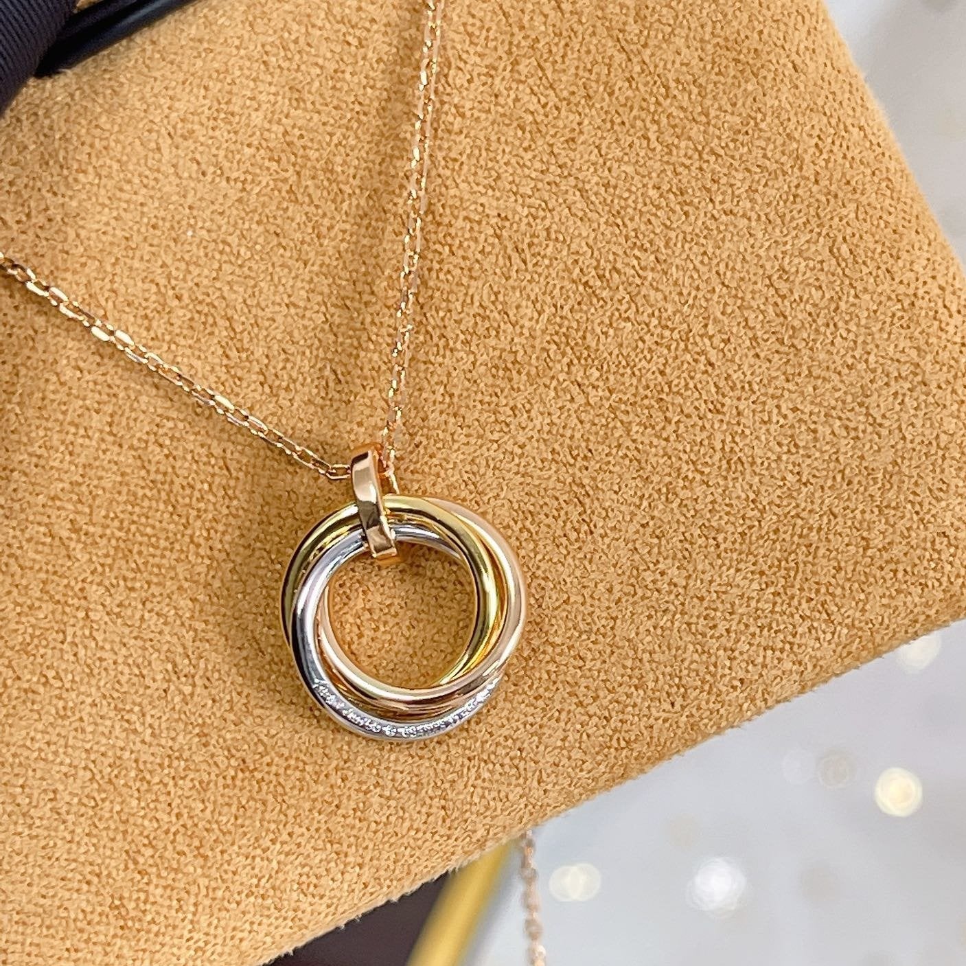 [⭐Glow]TRINITY NECKLACE SILVER GOLD PINK GOLD DIAMONDS
