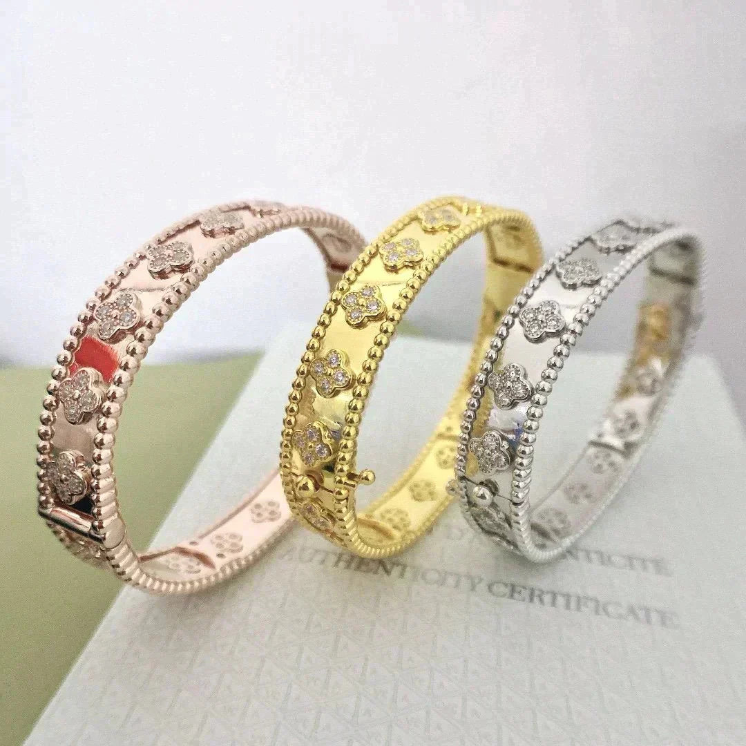 [⭐Glow]CLOVER BRACELET 8MM DIAMONDS