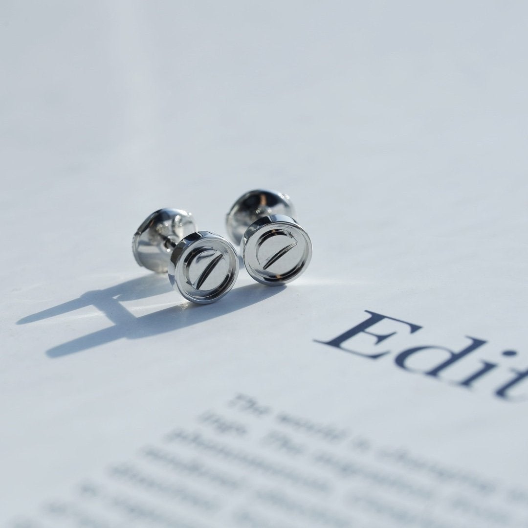 [⭐Glow]LOVE EARRINGS SILVER 10MM