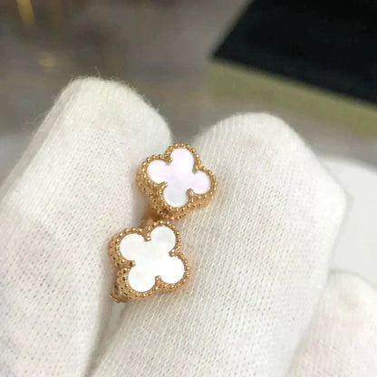[⭐Glow]CLOVER MINI 9.5MM WHITE MOP EARRINGS