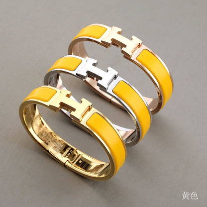[⭐Glow]H YELLOW BRACELET