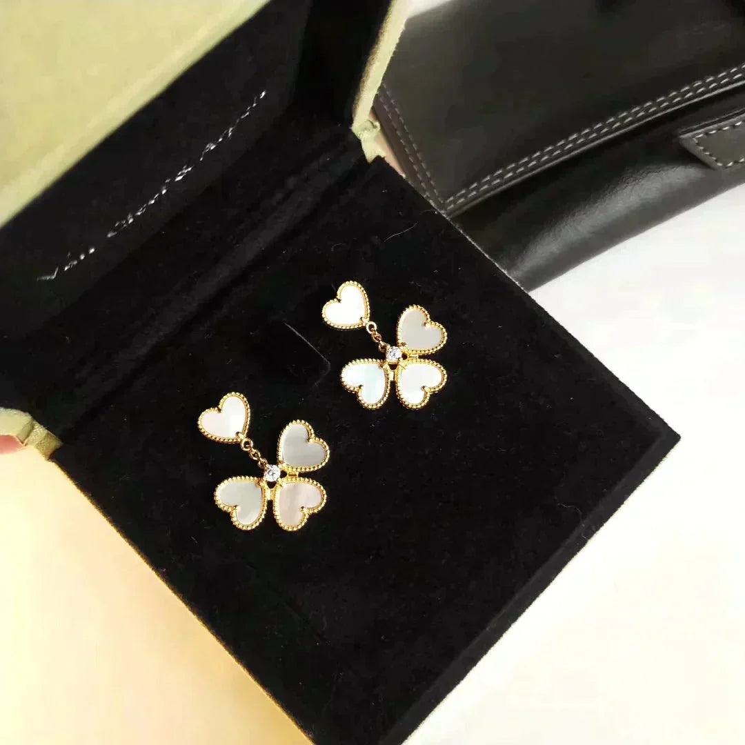 [⭐Glow]CLOVER SWEET WHITE MOP EARRINGS