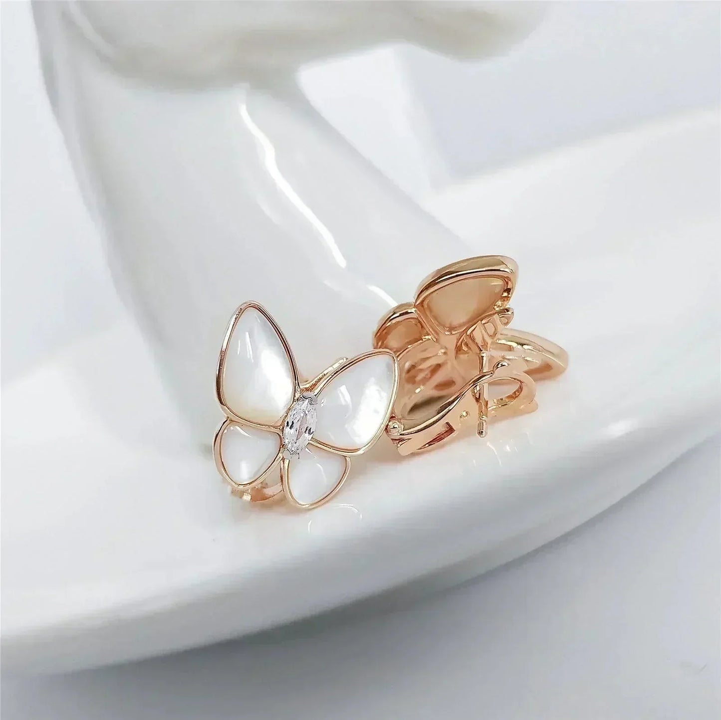 [⭐Glow]BUTTERFLY MOP DIAMOND EARRINGS