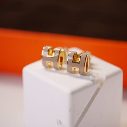 [⭐Glow]MINI POP H GOLD EARRINGS GREY