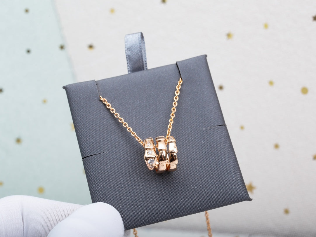 [⭐Glow]SERPENTI PINK GOLD NECKLACE DIAMOND