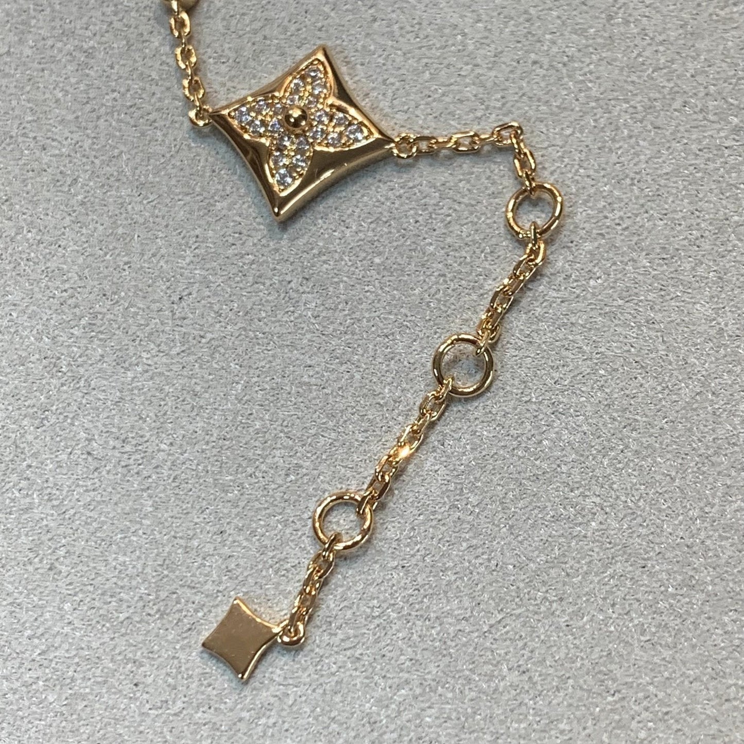 [⭐Glow]STAR AND SUN 4 MOTIFS GOLD DIAMONDS BRACELET