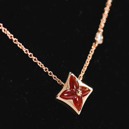 [⭐Glow]STAR NECKLACE PINK GOLD 1 DIAMOND