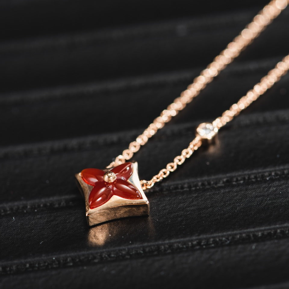 [⭐Glow]STAR NECKLACE PINK GOLD 1 DIAMOND