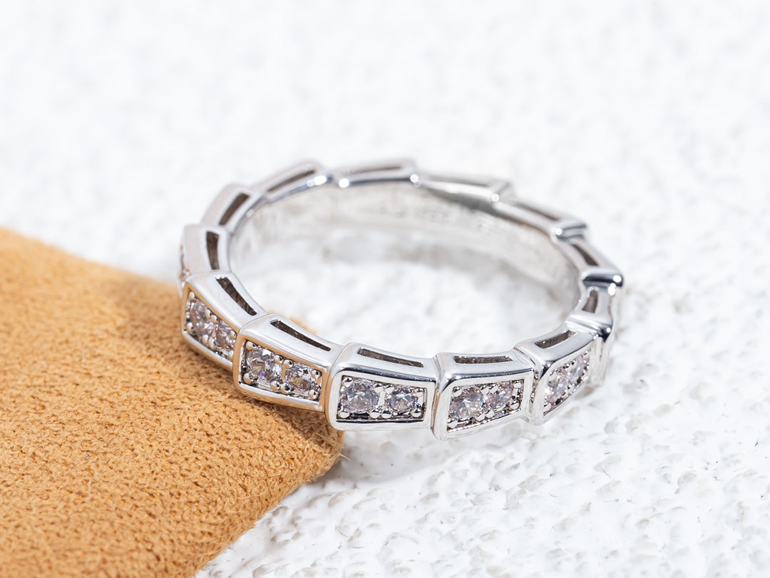 [⭐Glow]SERPENTI RING SILVER DIAMOND PAVED 3MM