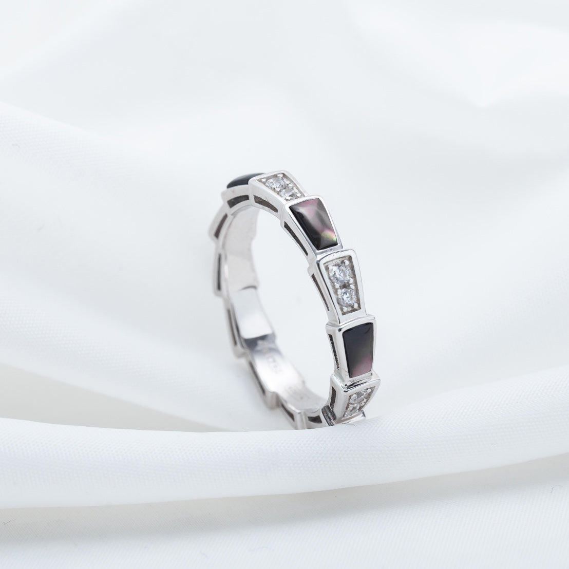 [⭐Glow]SERPENTI RING SILVER  DIAMOND BLACK MOP 3MM