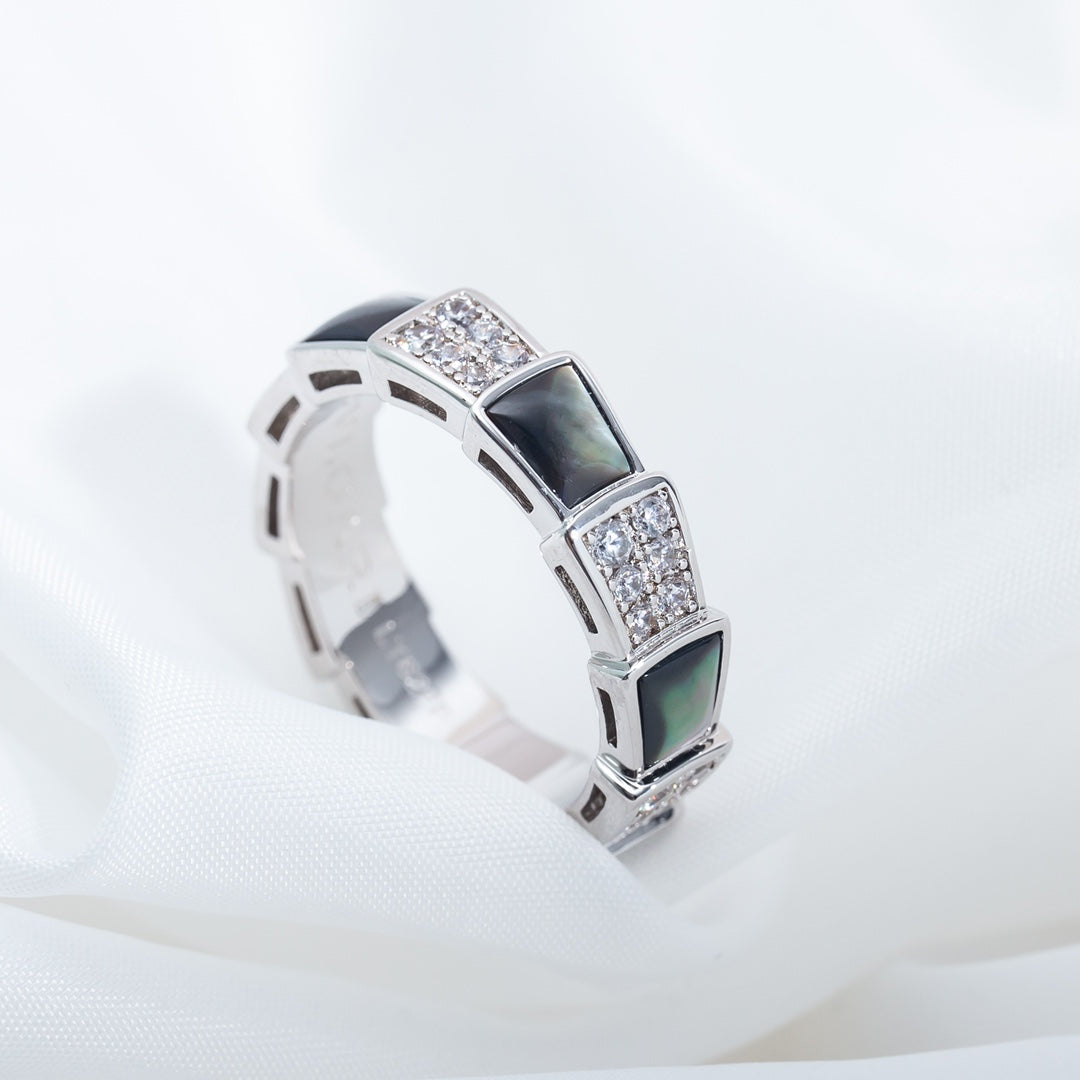 [⭐Glow]SERPENTI RING SILVER DIAMOND BLACK MOP 4MM