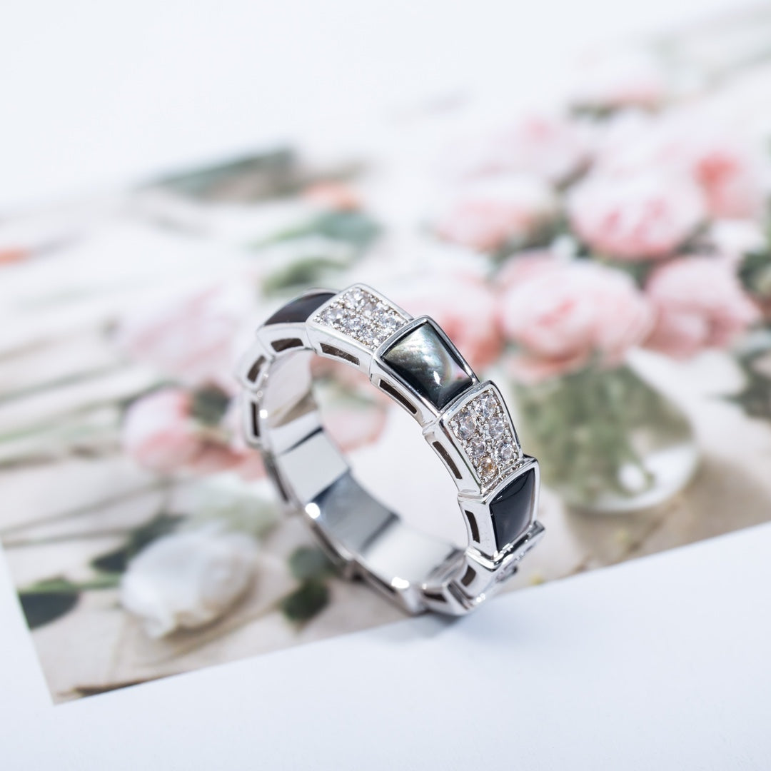 [⭐Glow]SERPENTI RING SILVER DIAMOND BLACK MOP 4MM