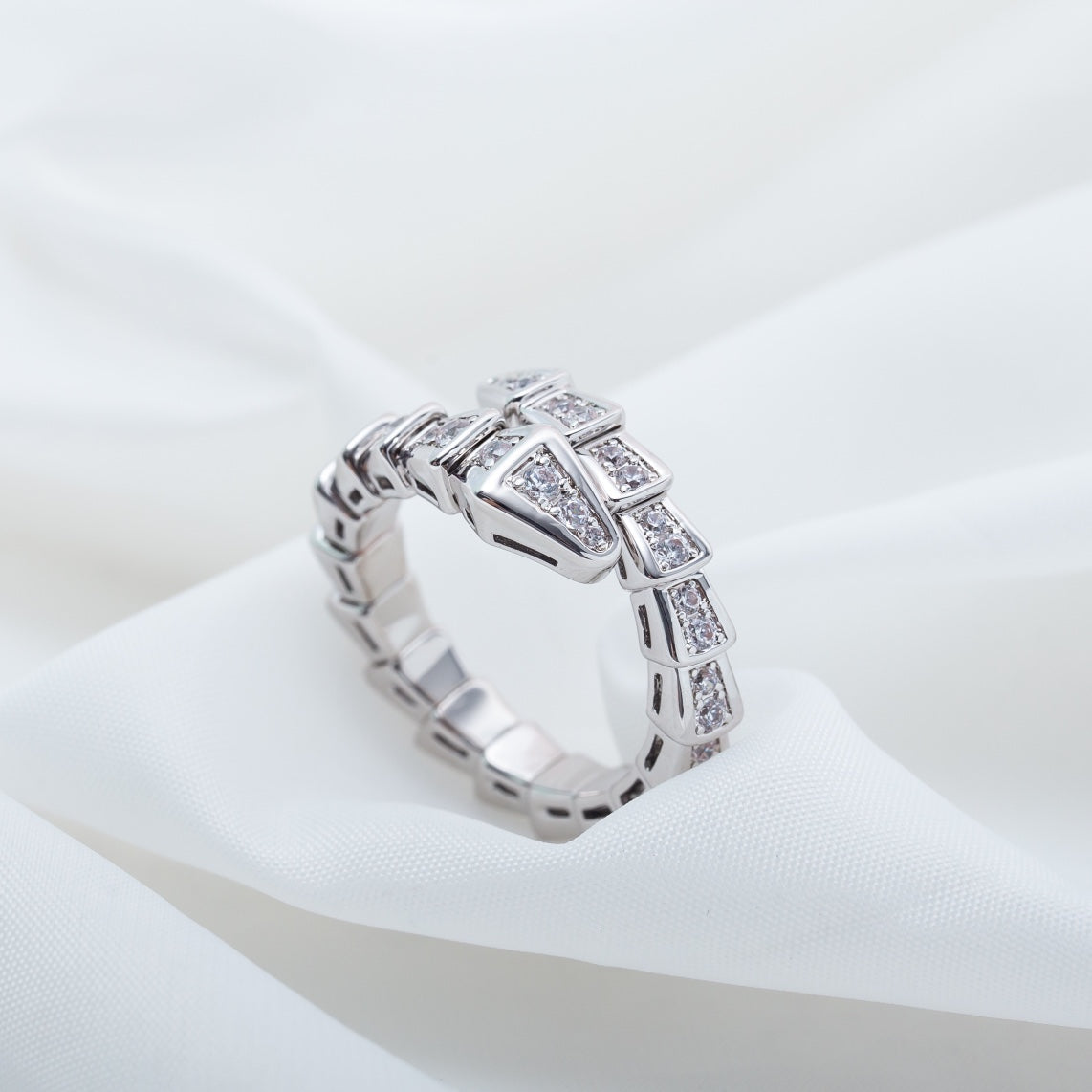 [⭐Glow]SERPENTI RING SILVER DIAMOND PAVED 4MM
