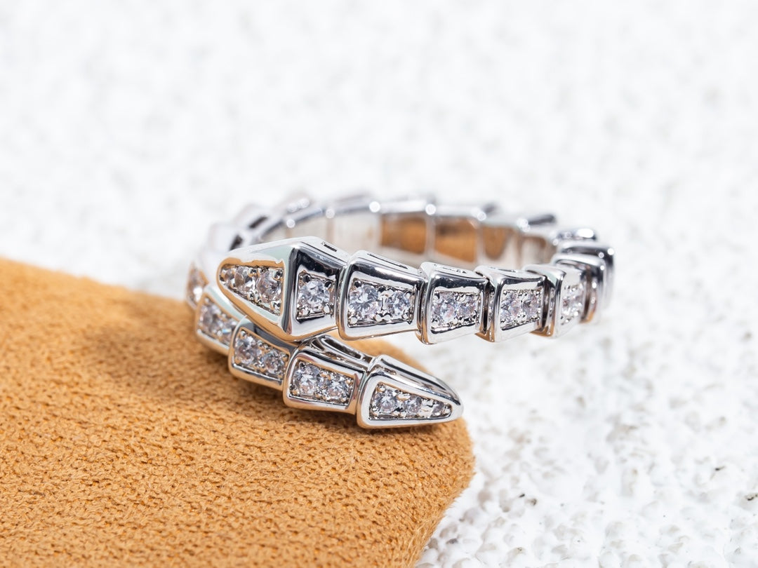 [⭐Glow]SERPENTI RING SILVER DIAMOND PAVED 4MM
