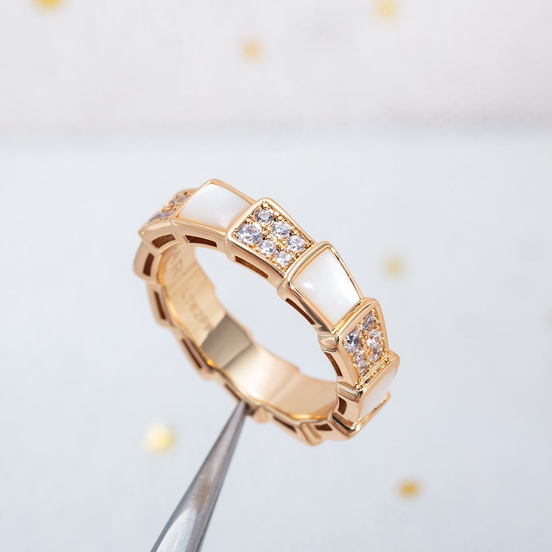 [⭐Glow]SERPENTI RING PINK GOLD MOP DIAMOND PAVED 4MM
