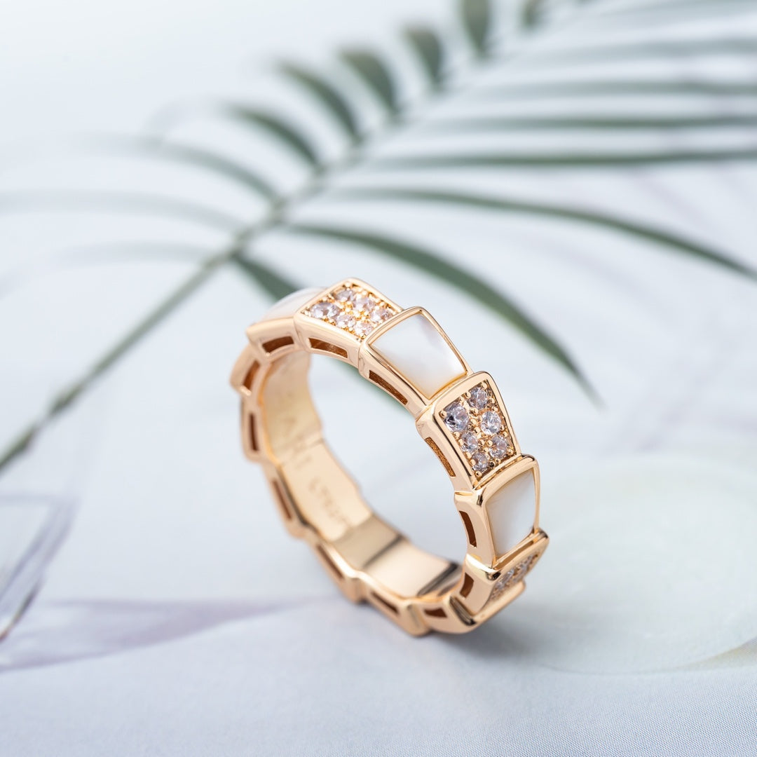 [⭐Glow]SERPENTI RING PINK GOLD MOP DIAMOND PAVED 4MM