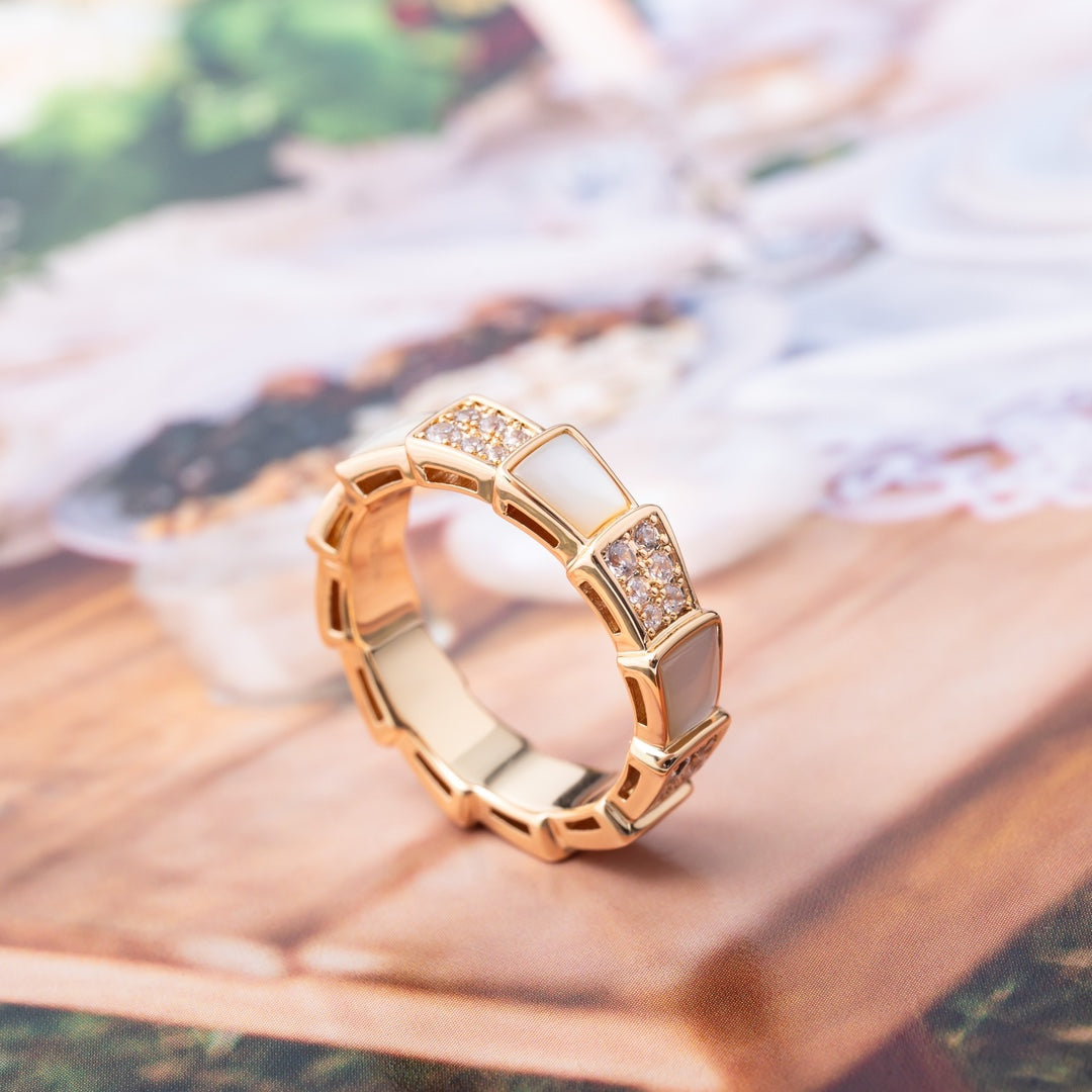 [⭐Glow]SERPENTI RING PINK GOLD MOP DIAMOND PAVED 4MM
