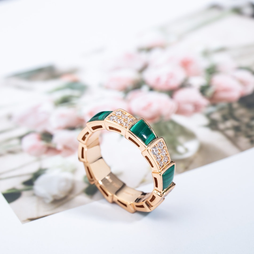 [⭐Glow]SERPENTI RING PINK GOLD MALACHITE DIAMOND PAVED 4MM