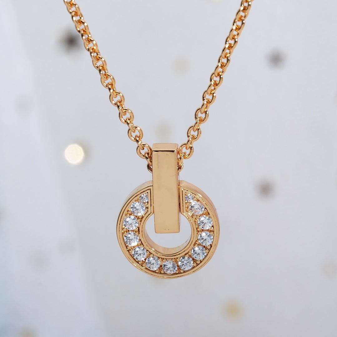 [⭐Glow]GARI NECKLACE PINK GOLD DIAMOND