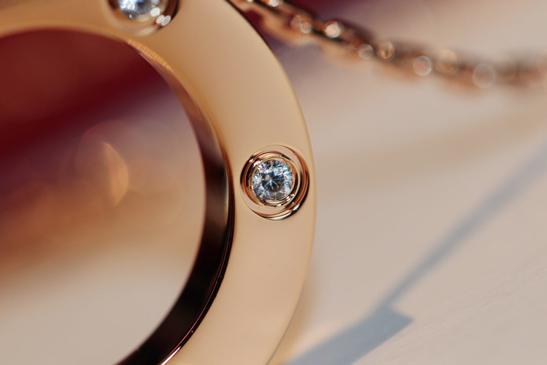 [⭐Glow]LOVE NECKLACE 16MM 6 DIAMONDS PINK GOLD