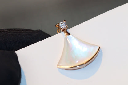 [⭐Glow]DREAM NECKLACE WHITE MOP PINK GOLD 1 DIAMOND
