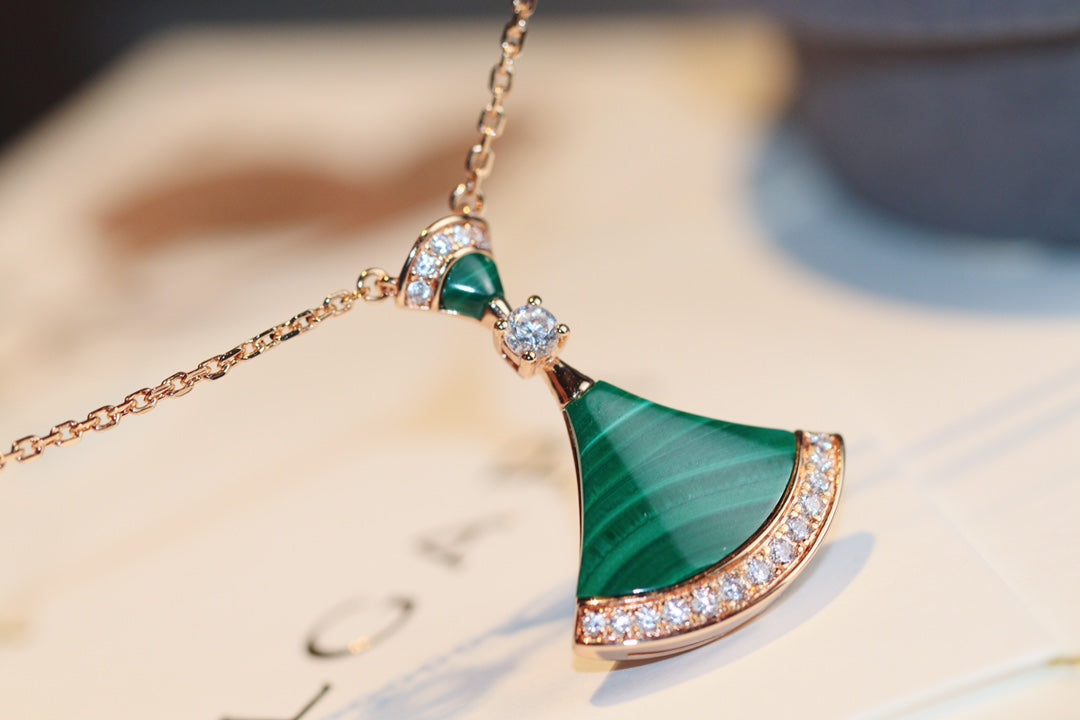 [⭐Glow]DREAM NECKLACE MALACHITE DIAMOND
