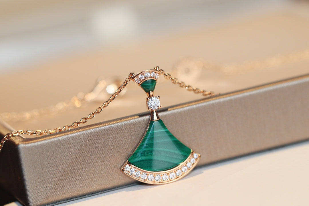 [⭐Glow]DREAM NECKLACE MALACHITE DIAMOND