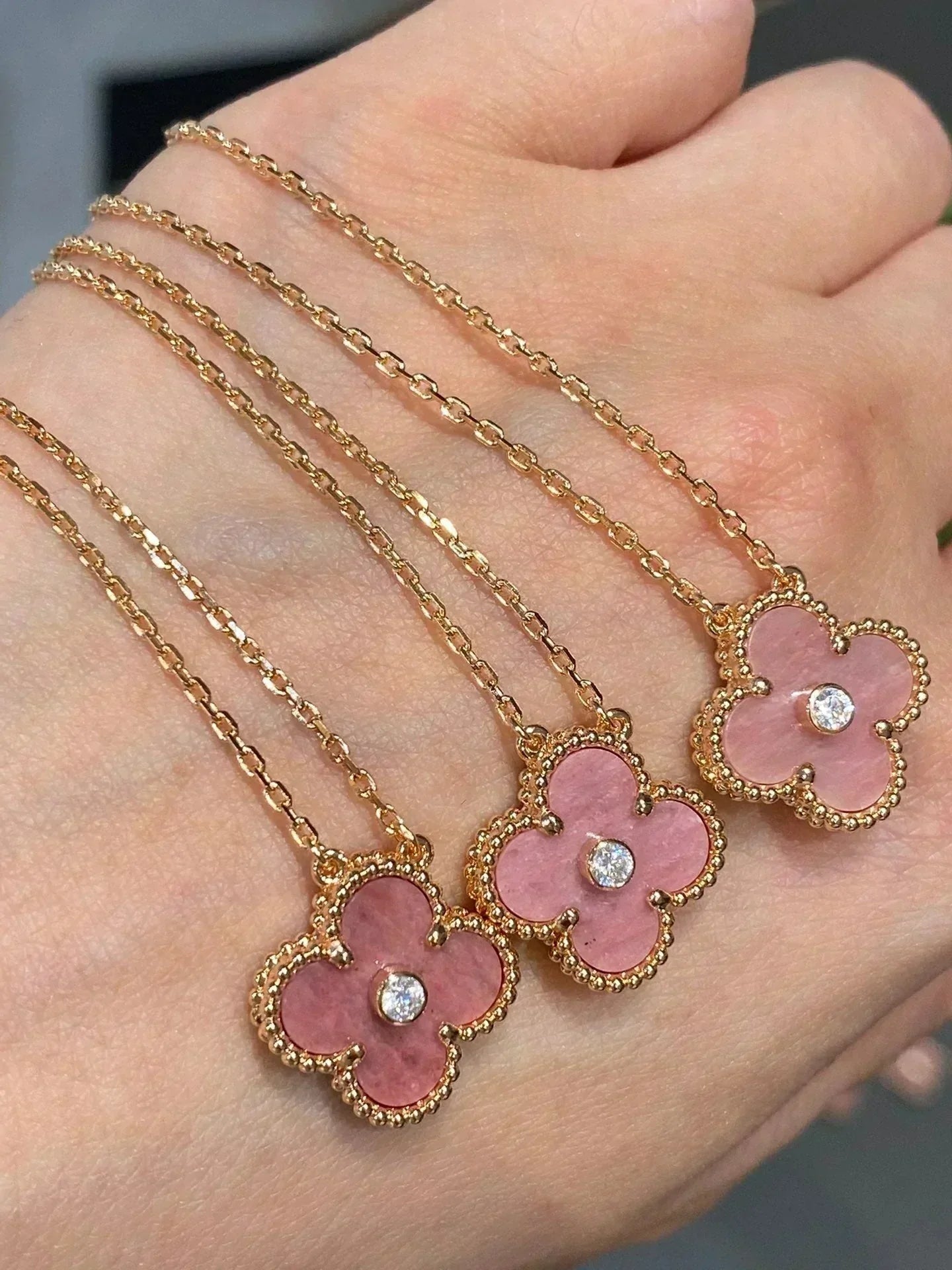 [⭐Glow]CLOVER 15MM DIAMOND RHODONITE NECKLACE