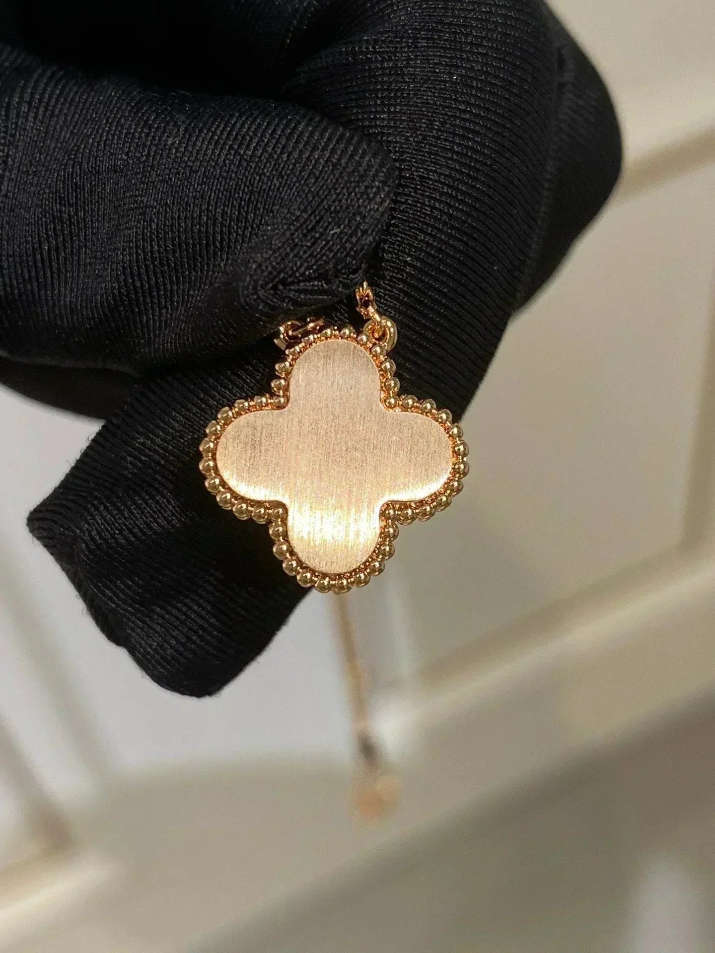 [⭐Glow]CLOVER 15MM DIAMOND RHODONITE NECKLACE