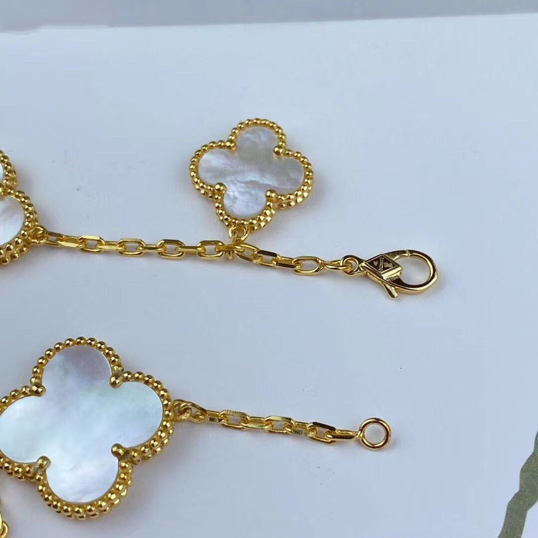 [⭐Glow]MAGIC CLOVER MOP GOLD BRACELET 5 MOTIFS