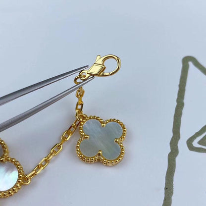 [⭐Glow]MAGIC CLOVER MOP GOLD BRACELET 5 MOTIFS