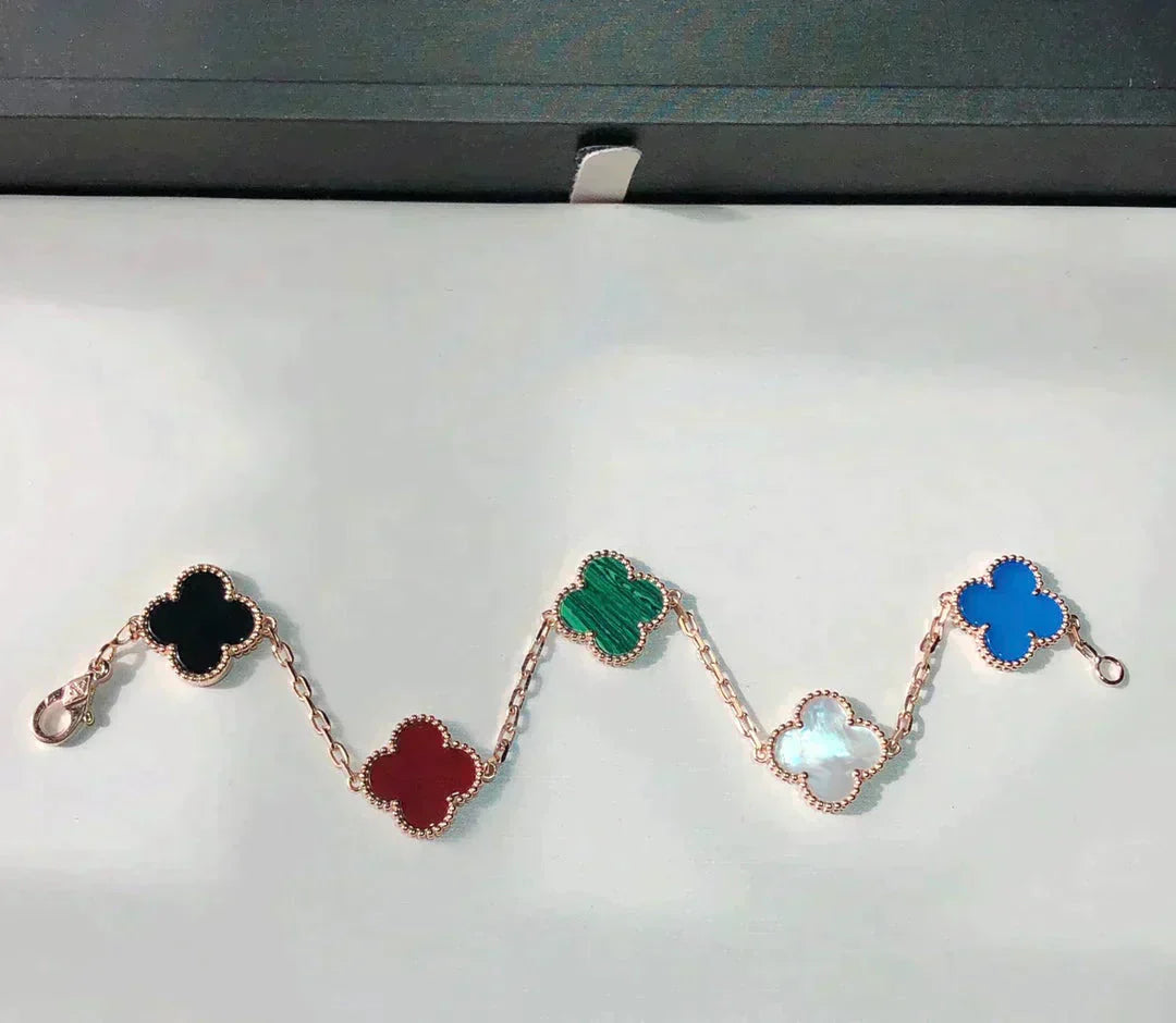 [⭐Glow]CLOVER 5 MOTIFS MULTICOLOR BRACELET