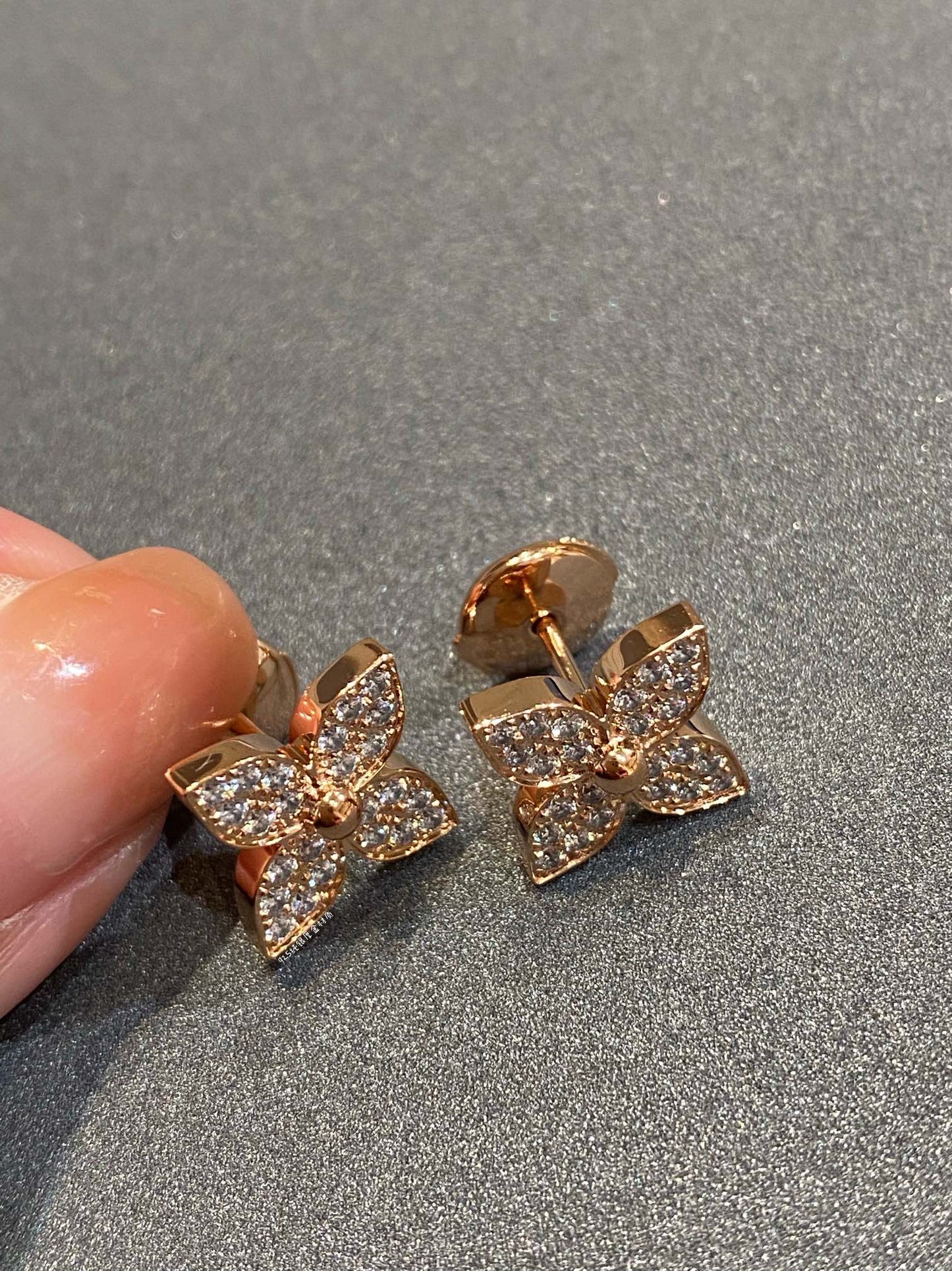[⭐Glow]STAR DIAMOND EARRINGS