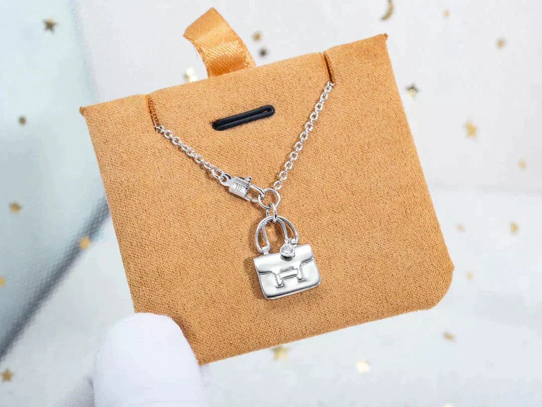 [⭐Glow]AMULETTE PEDANT SILVER NECKLACE