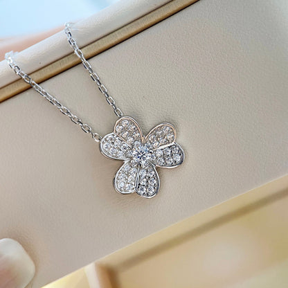 [⭐Glow]CLOVER DIAMOND NECKLACE SILVER
