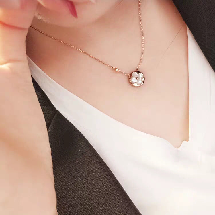 [⭐Glow]SUN MOP GOLD 1 DIAMOND NECKLACE