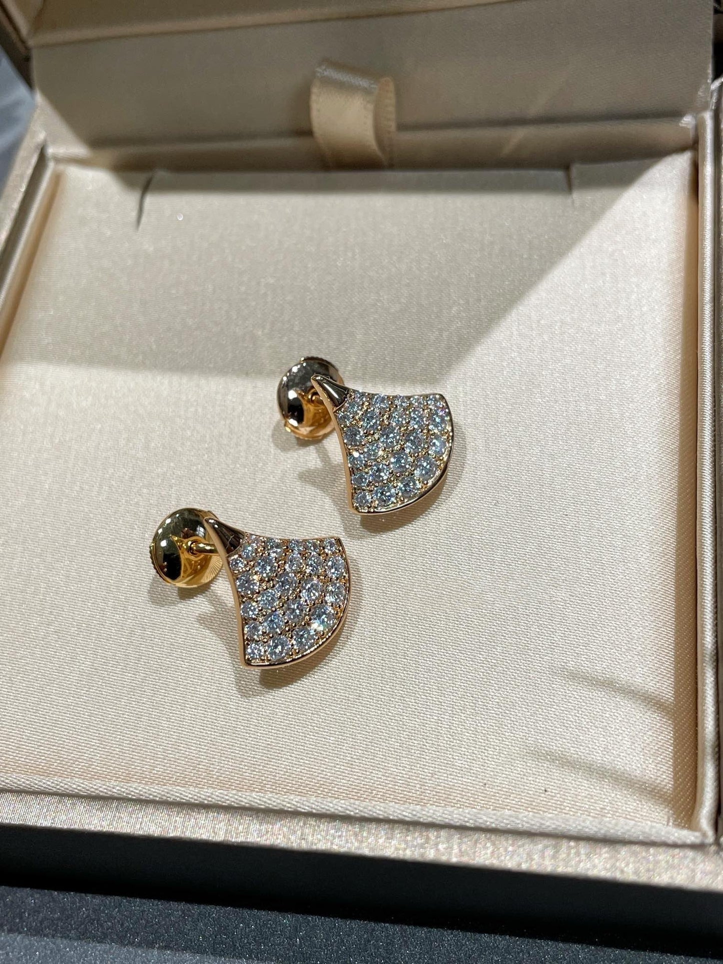 [⭐Glow]DREAM STUD EARRINGS DIAMOND