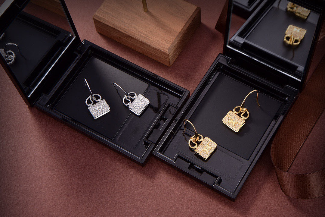 [⭐Glow]KELLY DIAMOND EARRINGS