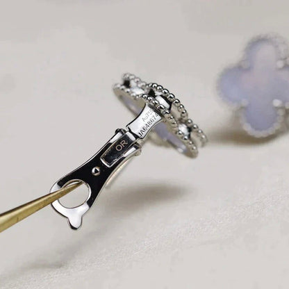 [⭐Glow]CLOVER MEDIUM 1 MOTIFS  WHITE MOP EARRINGS SILVER
