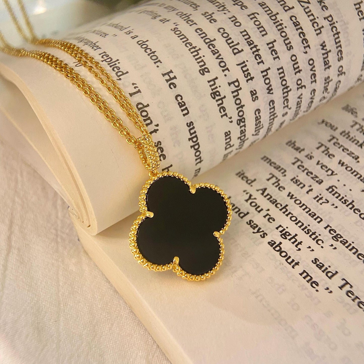 [⭐Glow]CLOVER 25MM NECKLACE GOLD ONYX