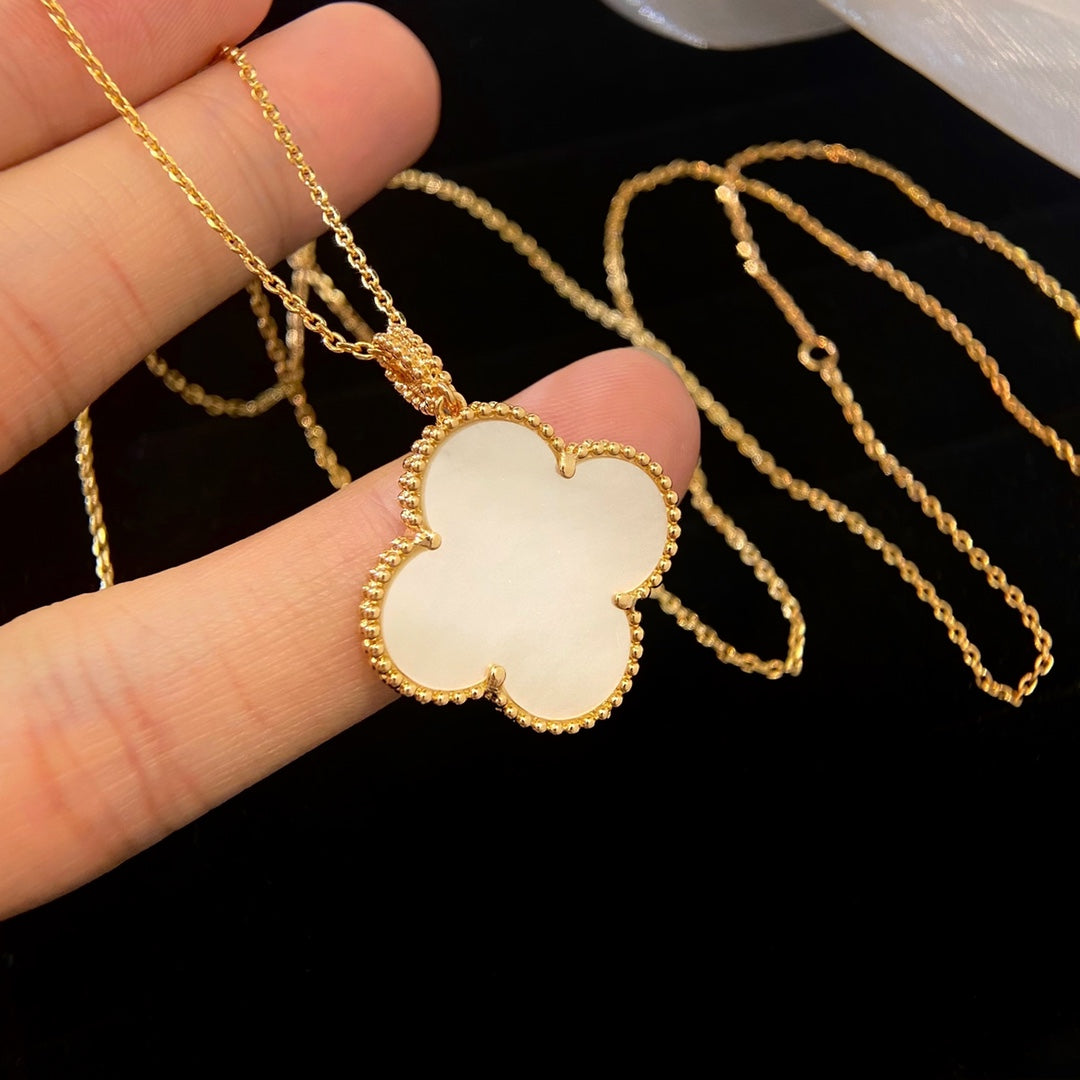 [⭐Glow]CLOVER 25MM MOP LARGE PENDANT NECKLACE