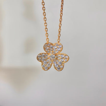 [⭐Glow]FLOWER DIAMOND NECKLACE