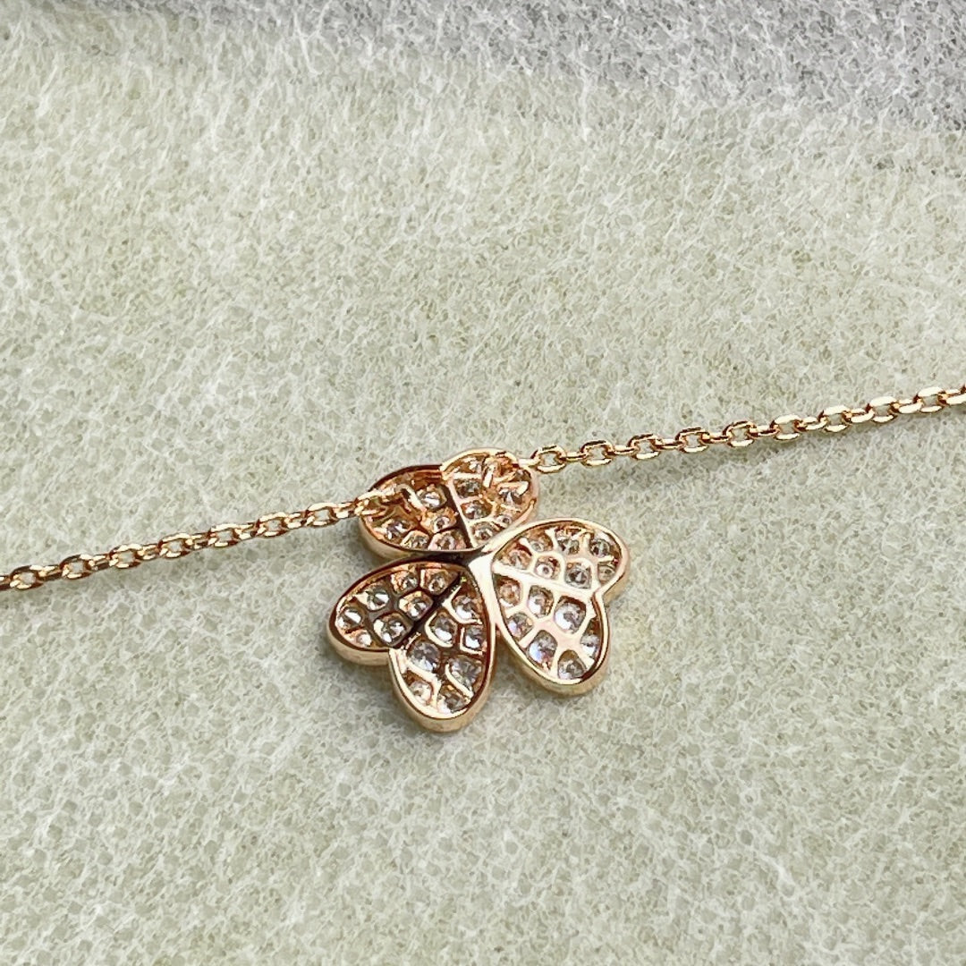 [⭐Glow]FLOWER DIAMOND NECKLACE