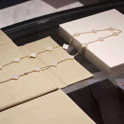 [⭐Glow]CLOVER 20 MOTIFS WHITE MOP NECKLACE