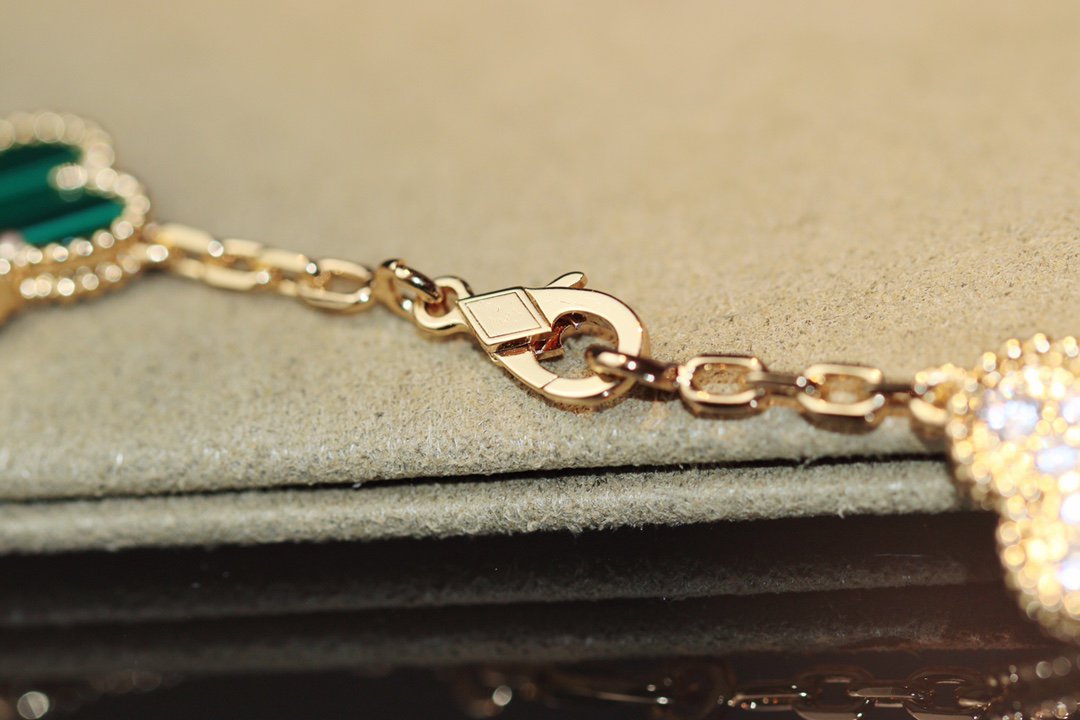 [⭐Glow]CLOVER 20 MOTIFS ONYX ROSE GOLD